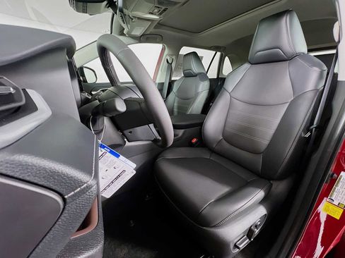 New 2025 Toyota RAV4 Limited image 13