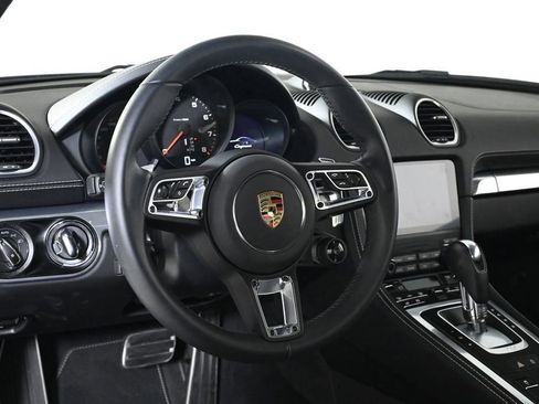 Used 2024 Porsche 718 Cayman image 12
