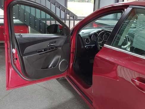 Used 2012 Chevrolet Cruze LT FWD image 15