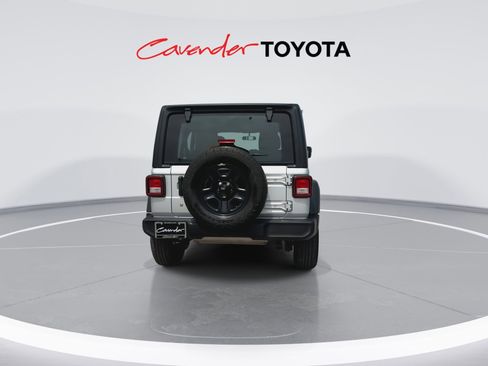 Used 2024 Jeep Wrangler Unlimited Sport AWD/4WD image 7
