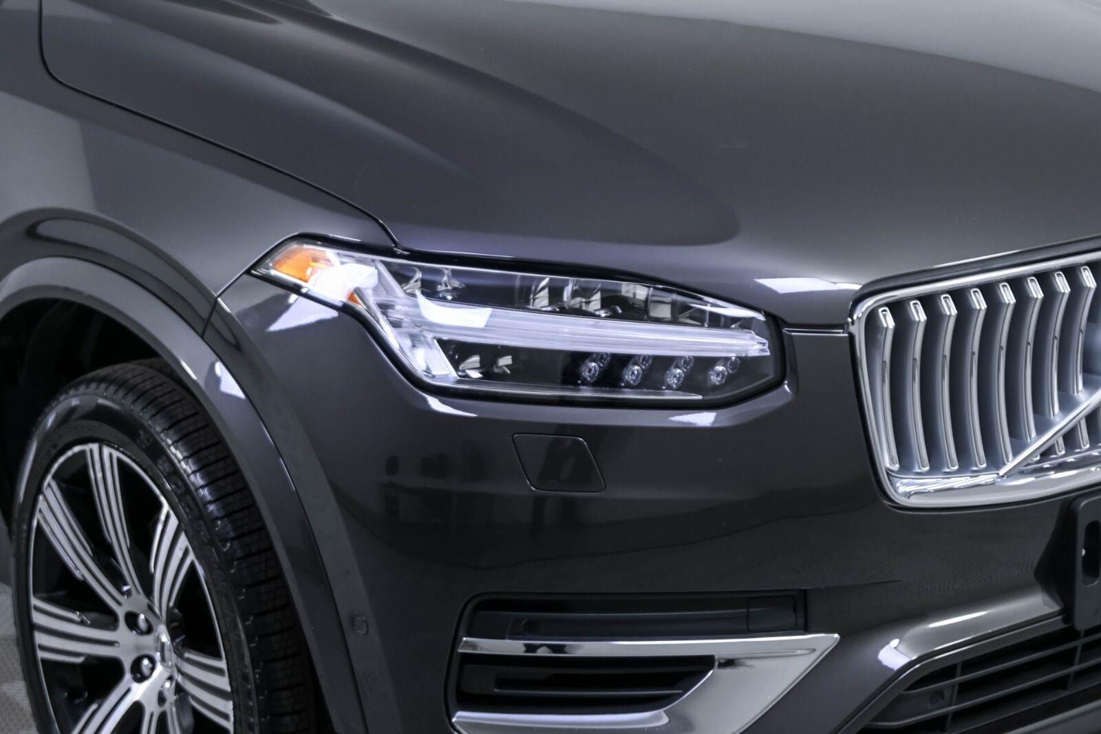 Certified 2024 Volvo XC90 T8 Ultimate w/ Lounge Package AWD/4WD image 37