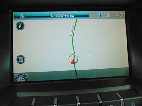 Used 2010 Chevrolet Equinox LT w/ Chrome Appearance Package FWD image 15