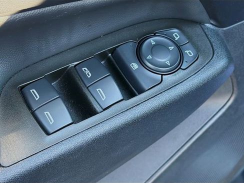 Used 2023 Chevrolet Equinox LT image 21