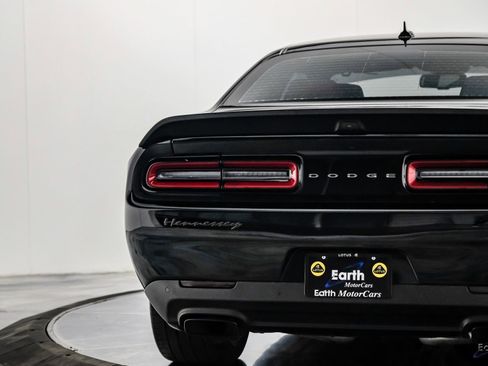 Used 2022 Dodge Challenger SRT Hellcat RWD image 17
