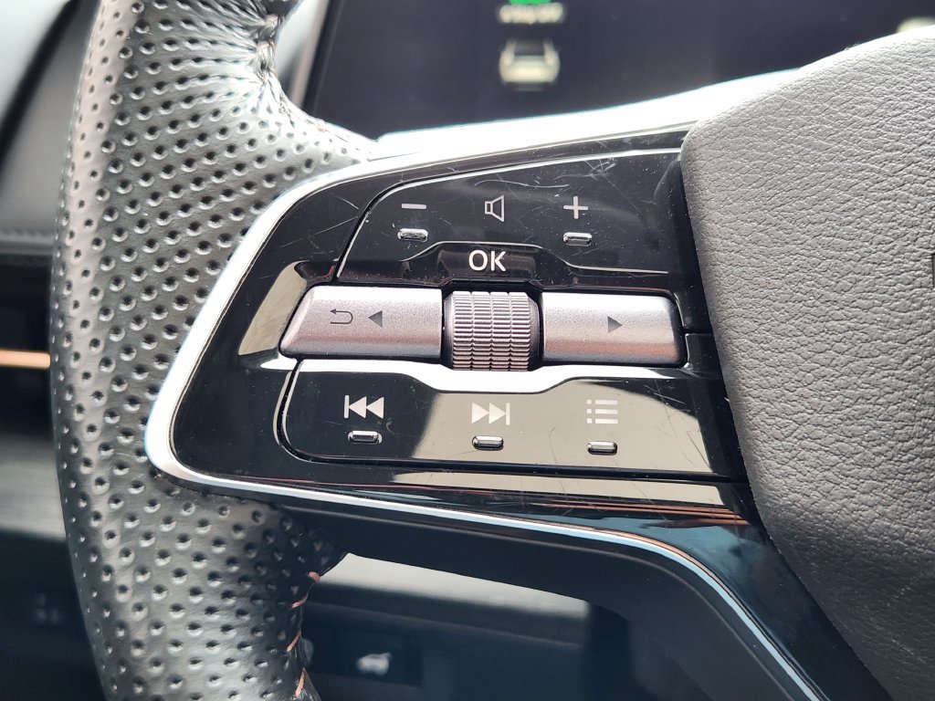 Certified 2024 Nissan Ariya AWD image 23