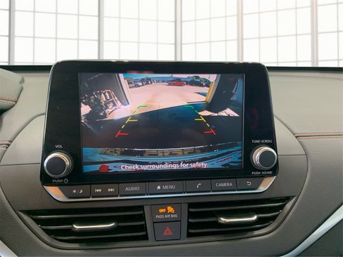 Used 2022 Nissan Altima 2.5 SR image 25