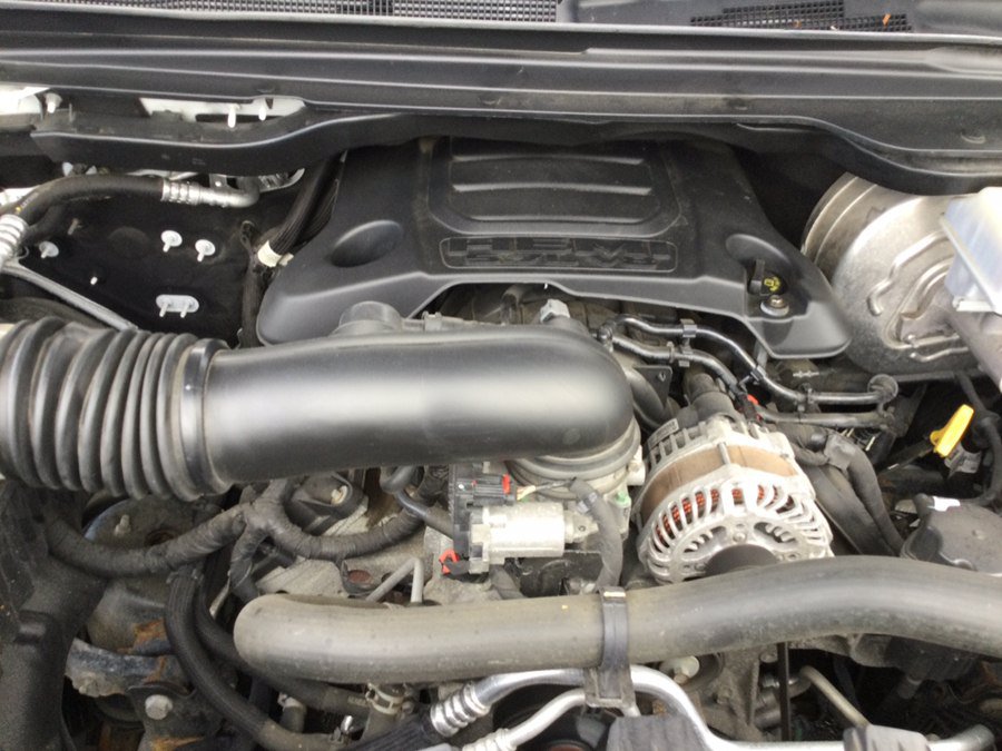 Used 2020 RAM 1500 4x4 Crew Cab image 47