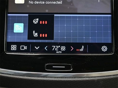 Used 2023 Volvo XC90 B6 Plus image 22