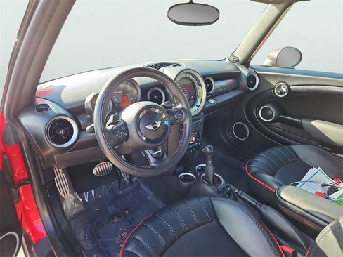 Used 2015 MINI Cooper S image 11