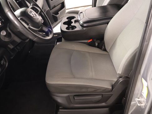 Used 2022 RAM 2500 Big Horn AWD/4WD image 10