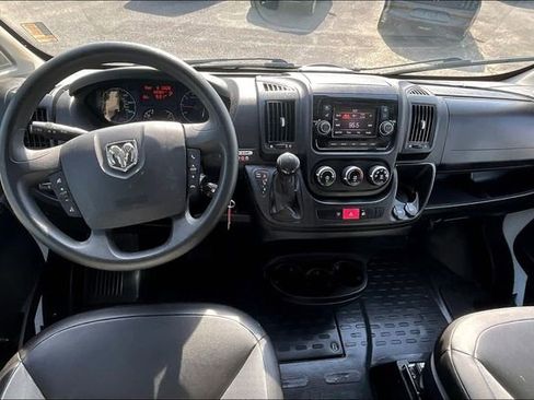 Used 2020 RAM ProMaster 2500 w/ Interior Convenience Group FWD image 5