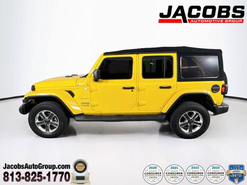 Used 2021 Jeep Wrangler Unlimited Sahara AWD/4WD image 1
