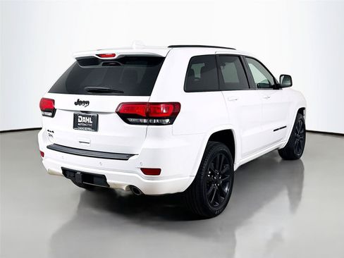 Used 2021 Jeep Grand Cherokee Laredo X AWD/4WD image 13