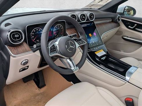 New 2026 Mercedes-Benz GLC 300 4MATIC image 3
