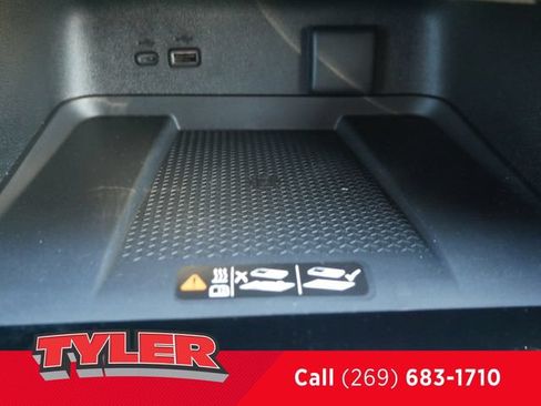 New 2026 Chevrolet Traverse LT w/ Driver Confidence Package AWD/4WD image 31