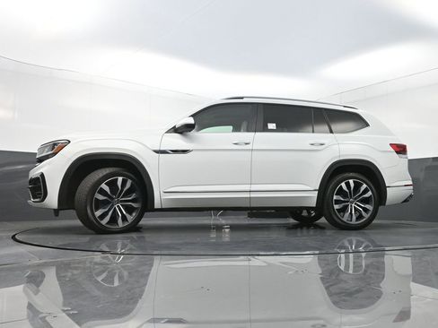 Used 2021 Volkswagen Atlas SEL R-Line image 29