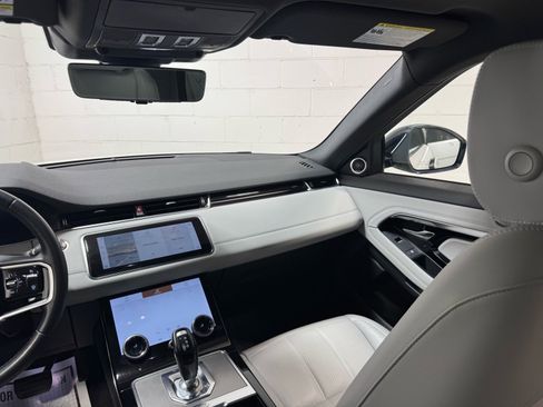 Used 2022 Land Rover Range Rover Evoque S AWD/4WD image 36