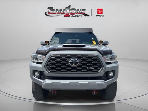 Used 2020 Toyota Tacoma TRD Sport AWD/4WD image 2