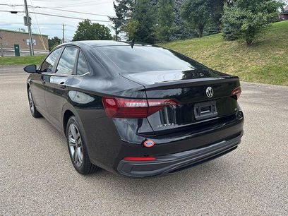 Used 2023 Volkswagen Jetta SE w/ Panoramic Sunroof Package