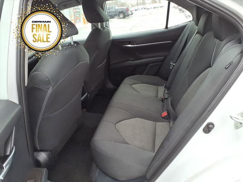 Used 2024 Toyota Camry LE image 9