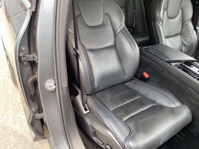 Used 2021 Volvo XC60 T5 Inscription w/ Climate Package AWD/4WD image 35