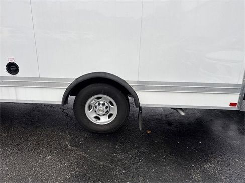 New 2025 Chevrolet Express 3500 w/ Power Convenience Package image 37