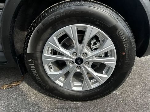 Certified 2023 Ford Escape Active AWD/4WD image 32