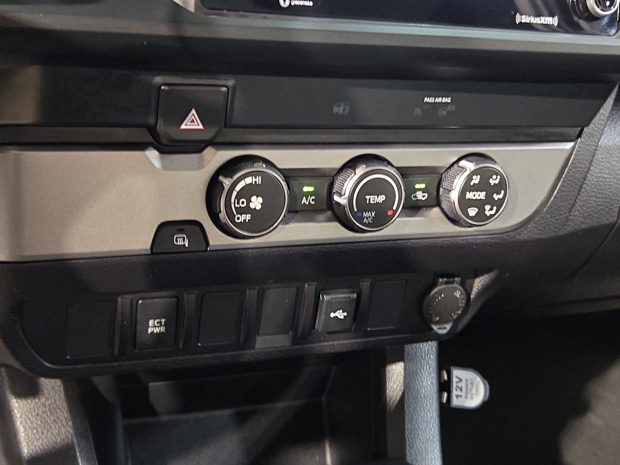 Used 2023 Toyota Tacoma SR RWD image 31