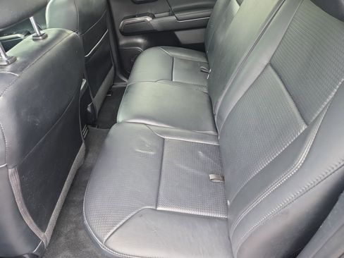 Certified 2019 Toyota Tacoma TRD Sport AWD/4WD image 19