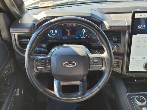 Used 2022 Ford Expedition Limited RWD image 12