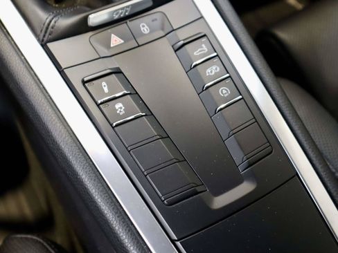 Used 2018 Porsche 911 Carrera S RWD image 26