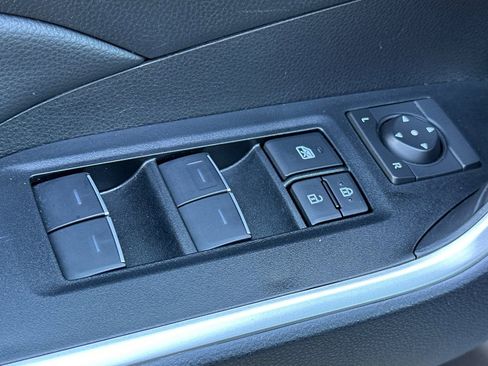 Used 2025 Toyota RAV4 XLE AWD/4WD image 13
