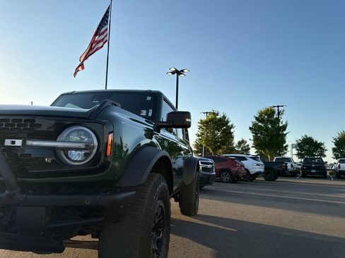 Used 2024 Ford Bronco Wildtrak AWD/4WD image 32