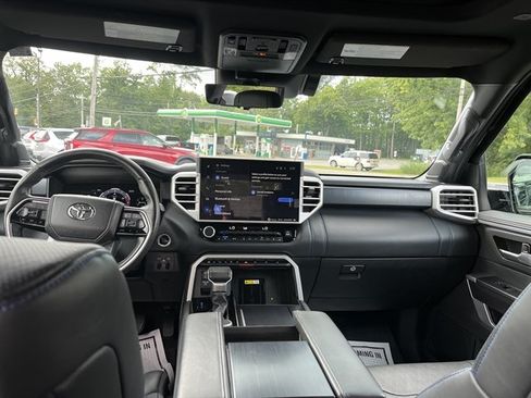Used 2023 Toyota Tundra Platinum AWD/4WD image 34
