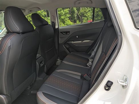 New 2025 Subaru Crosstrek 2.5i Limited w/ Popular Package #3A image 10