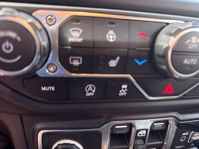 Used 2019 Jeep Wrangler Unlimited Rubicon AWD/4WD image 13