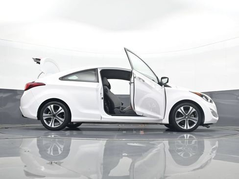Used 2014 Hyundai Elantra FWD image 33
