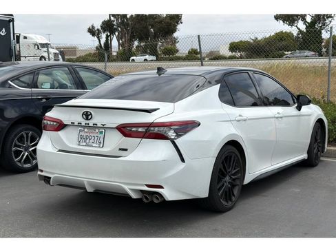 Used 2021 Toyota Camry XSE FWD image 5