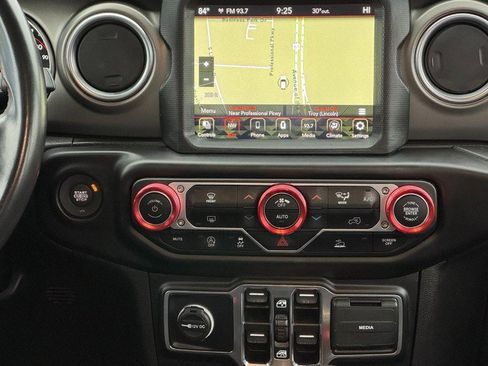 Used 2022 Jeep Gladiator Rubicon w/ Trailer Tow Package image 13