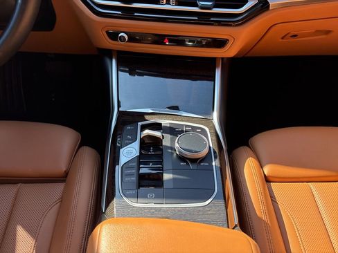 Used 2023 BMW 330i Sedan w/ Premium Package image 26