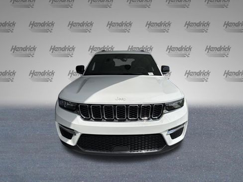 Used 2025 Jeep Grand Cherokee Limited AWD/4WD image 3