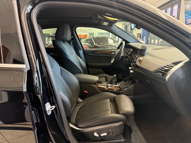 Used 2019 BMW X4 xDrive30i w/ Convenience Package AWD/4WD image 12