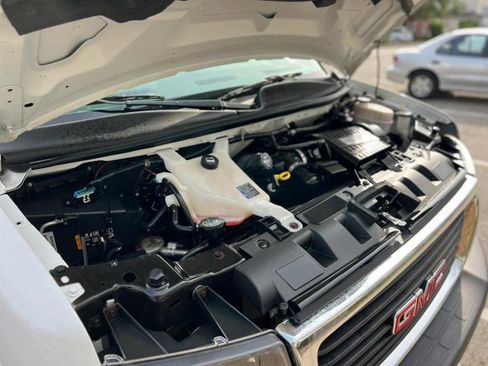 Used 2019 GMC Savana 2500 w/ Driver Convenience Package image 37