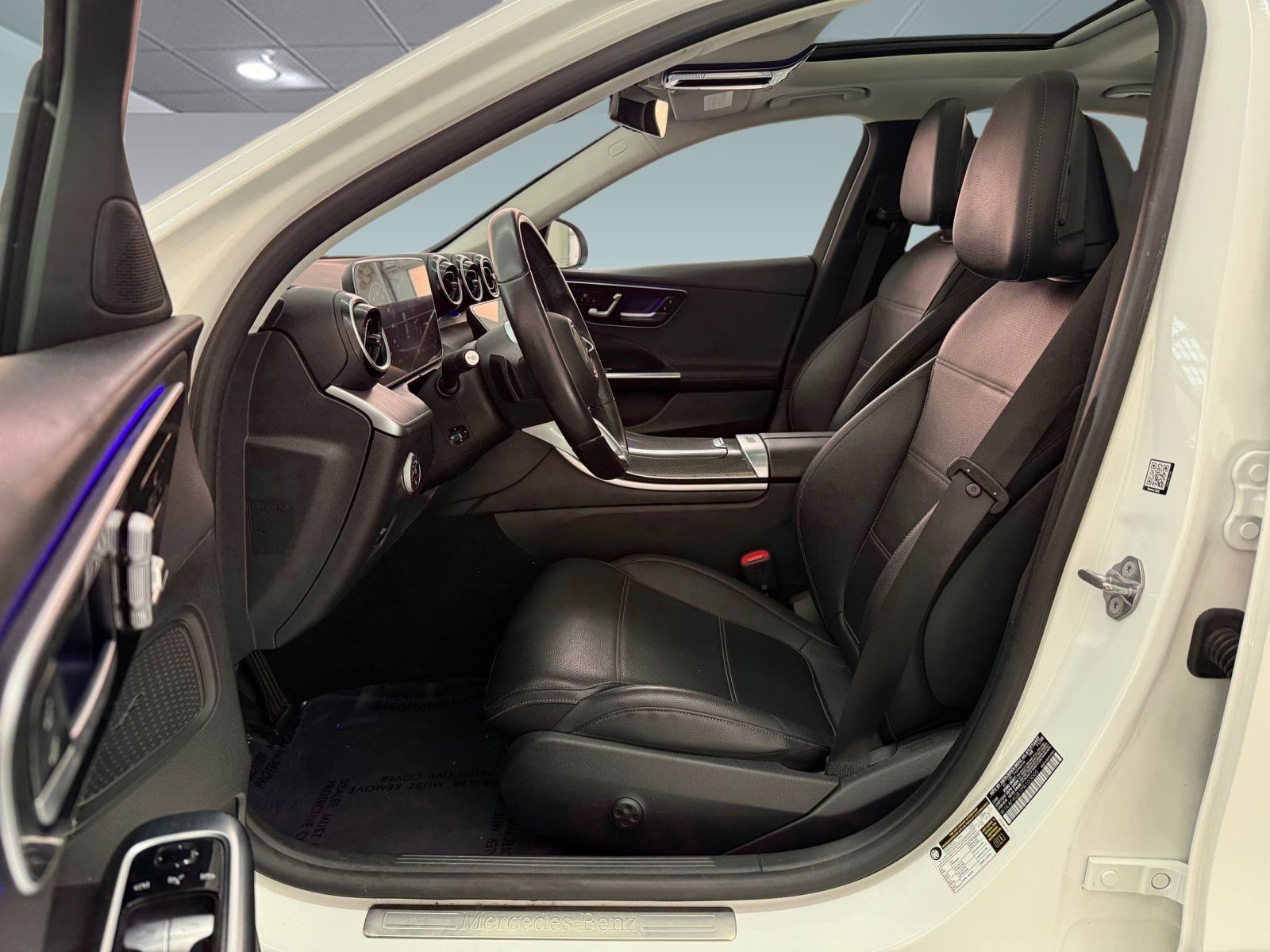 Used 2023 Mercedes-Benz C 300 Sedan image 5
