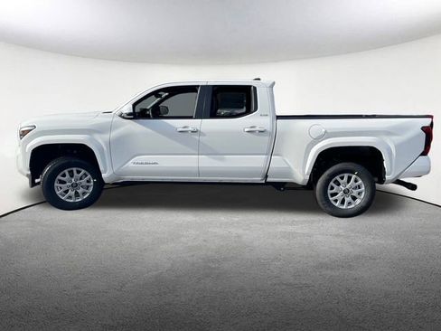 New 2026 Toyota Tacoma SR5 image 7