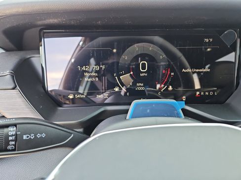 New 2026 GMC Acadia Denali w/ Super Cruise Package image 18