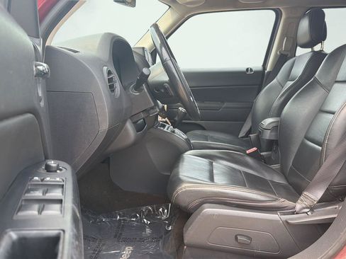 Used 2016 Jeep Patriot High Altitude AWD/4WD image 6