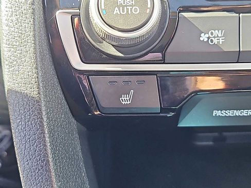 Used 2019 Honda Civic EX image 17