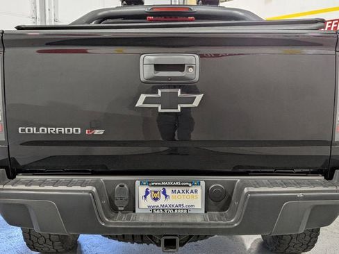 Used 2018 Chevrolet Colorado ZR2 w/ ZR2 Midnight Special Edition image 59