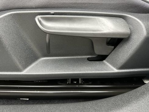 Used 2024 Volkswagen ID.4 Pro AWD/4WD image 12